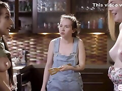 Spencer Bradley And Samantha Reigns In Lesbian Apprentice Is Licked On The Job