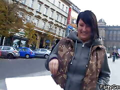 Hot BBW picks up a guy for play