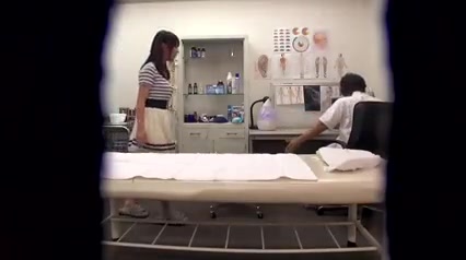 Mi vecina de visita, JP Massage three