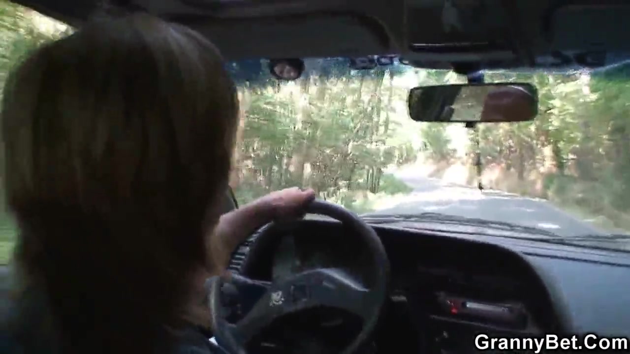 Бабушки горячее видео